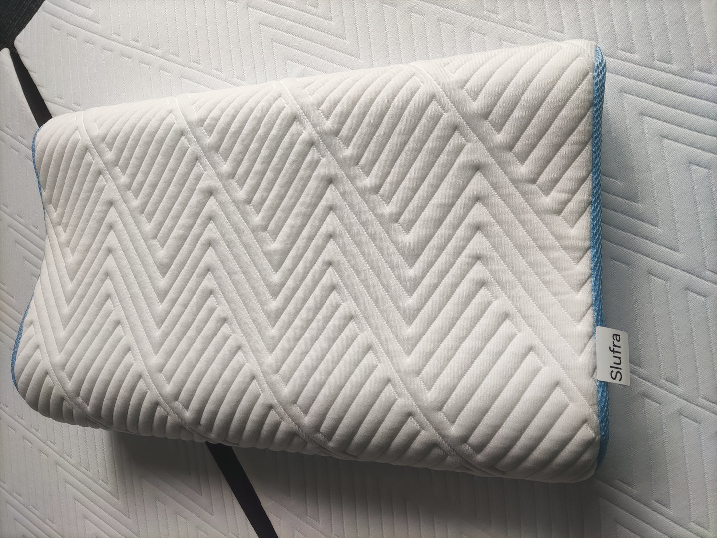 Slufra Standard Memory Foam Pillow Supportive Bed Pillow
