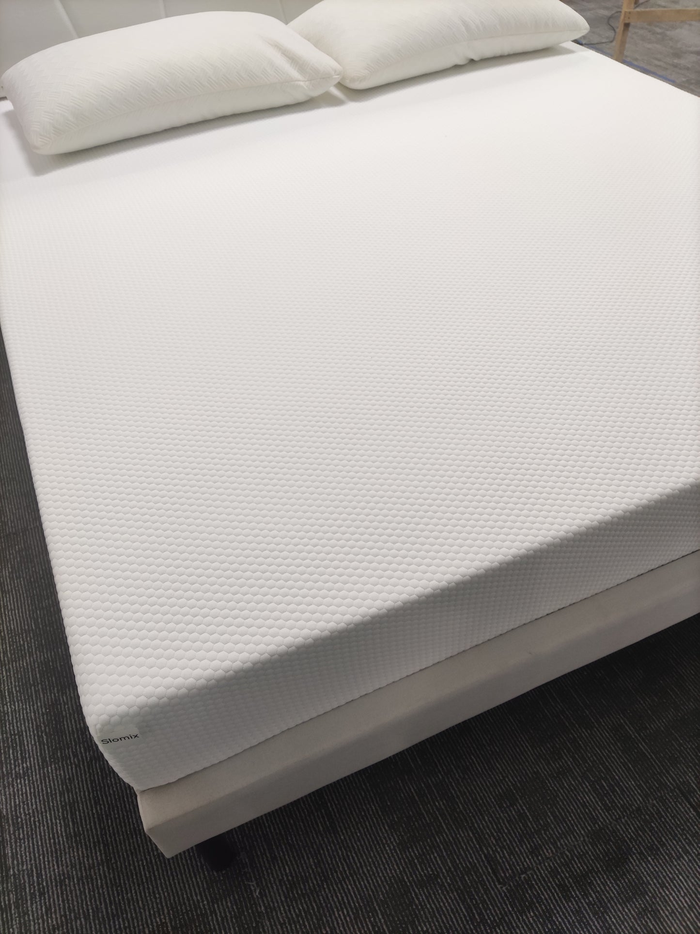 Slomix Queen Size Mattress, 8 Inch Gel Memory Foam Mattress in Box for Back Pain Relief